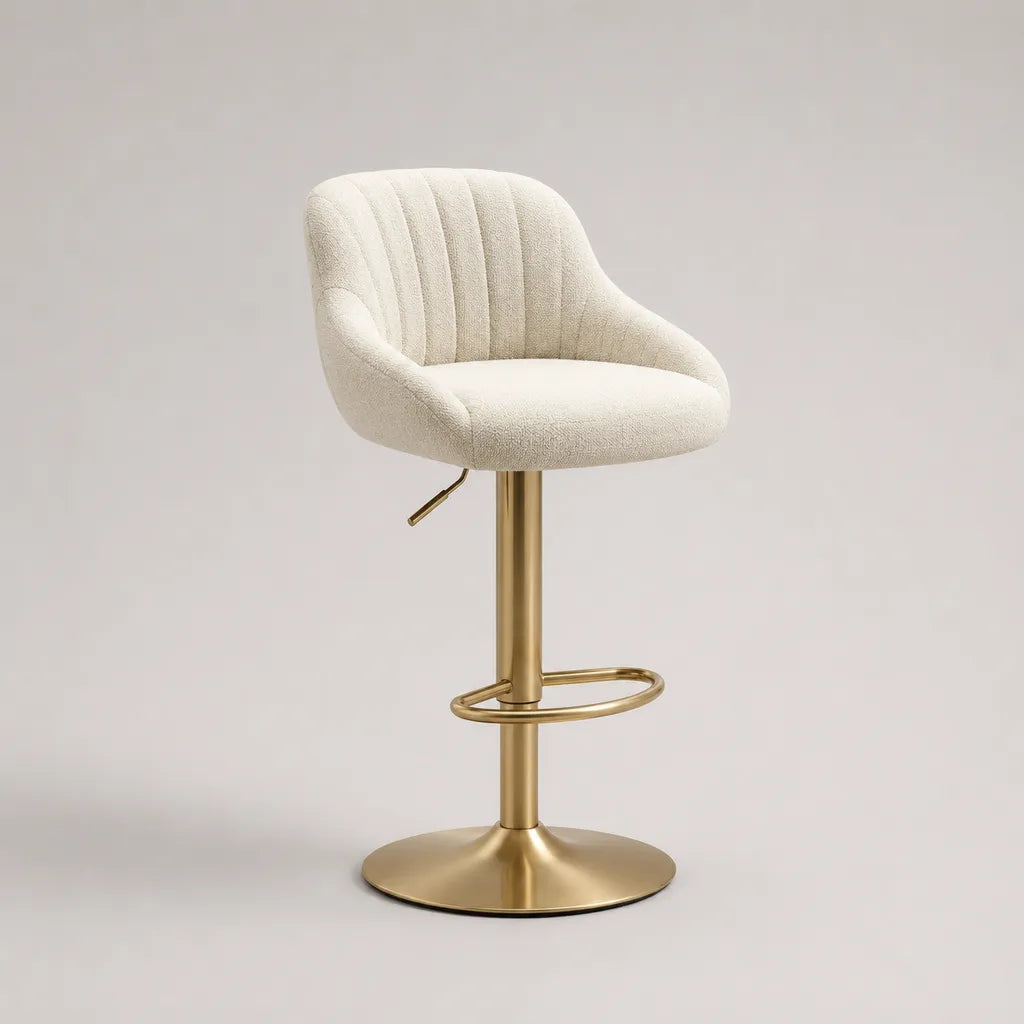 Tabouret de bar réglable et pivotant en tissu bouclé écru et métal doré avec dossier arrondi, 52 × 53 × 90-111 cm