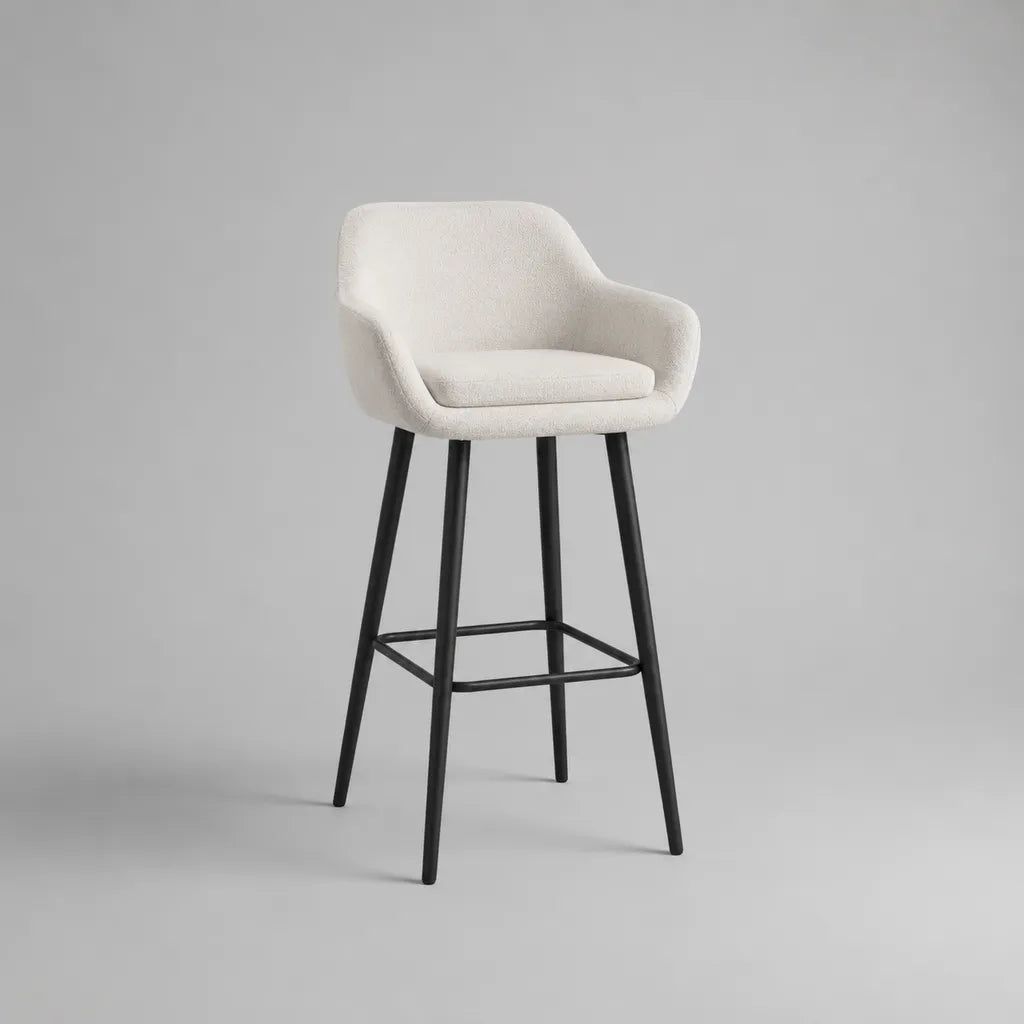 Tabouret de bar rembourré en tissu bouclé blanc cassé avec pieds en acier noir, 56 × 57 × 103 cm, hauteur d’assise 75 cm