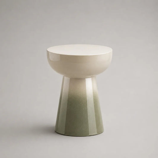 Table d’appoint ronde en résine renforcée de fibres de verre, ivoire et vert sauge, Ø 45 x H 55 cm